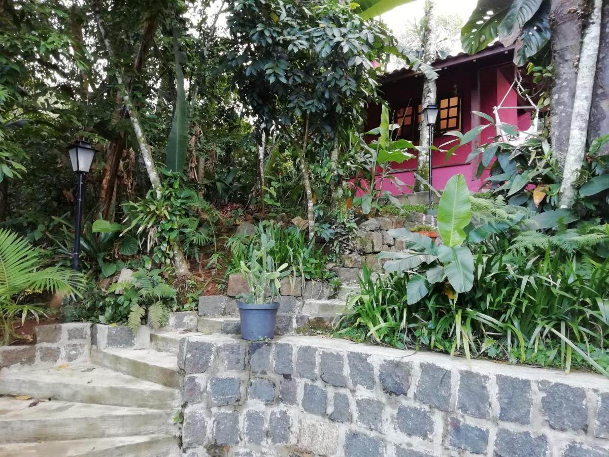 Villa Felix Suites E Chales อูบาตูบา ภายนอก รูปภาพ