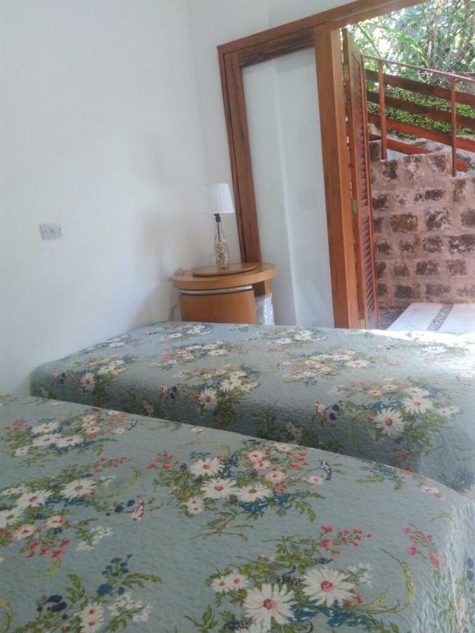 Villa Felix Suites E Chales อูบาตูบา ภายนอก รูปภาพ