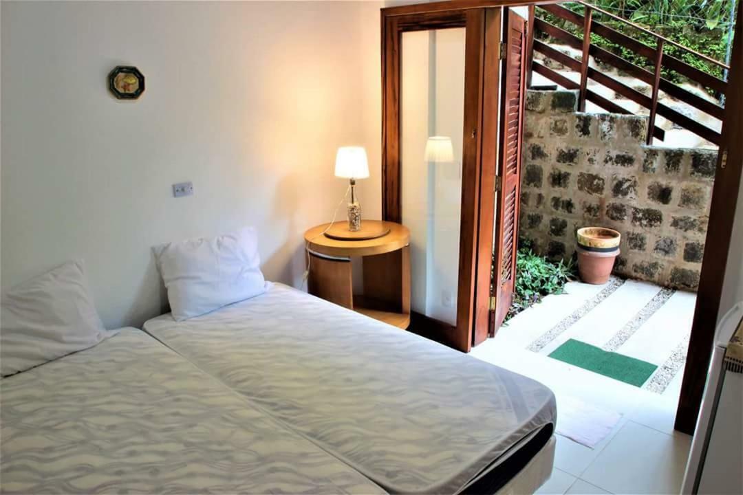Villa Felix Suites E Chales อูบาตูบา ภายนอก รูปภาพ